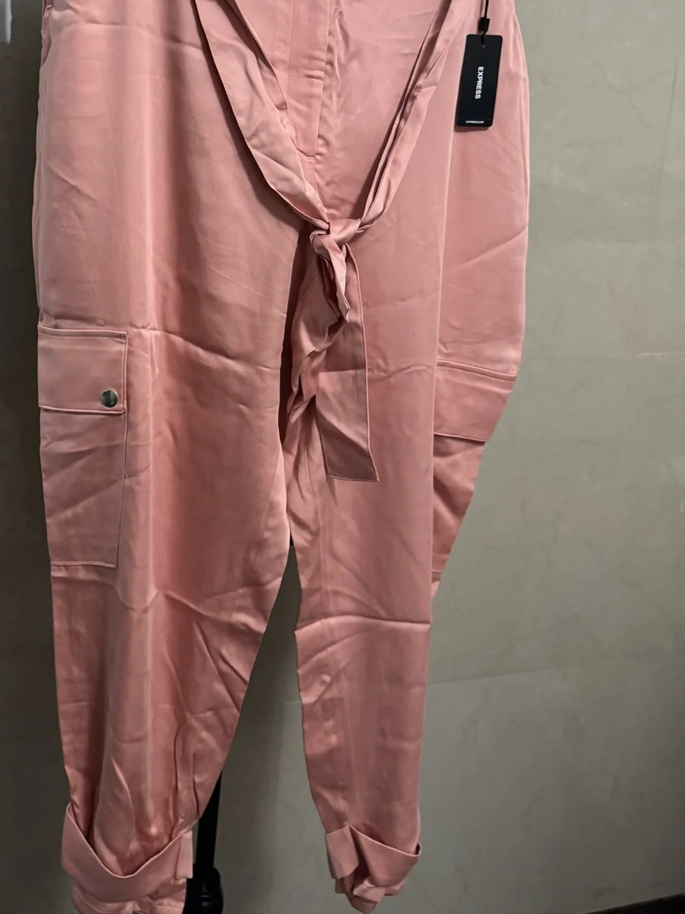 Women’s Pink Tie-Waist Cargo Pants - Picture 5 of 8